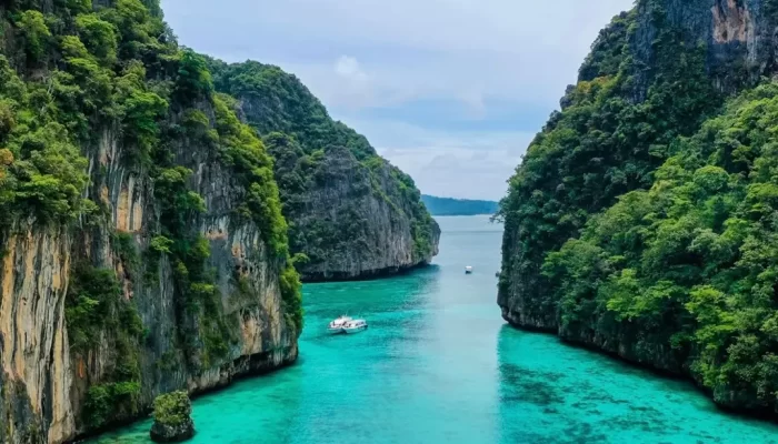 Phuket-phi-phi-island-11